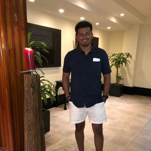 Meet your Posher, Cesar